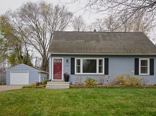 512 Doris Ave, Shoreview, MN 55126