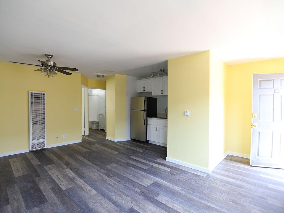 1st image of 149 N Alexandria Ave