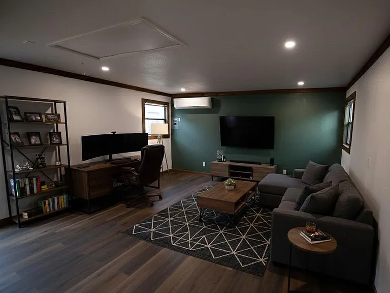 1217 Danville Dr — Photo 23