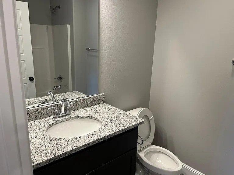 2110 Bluestem Dr — Photo 16