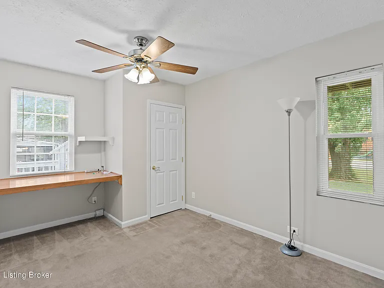 3810 Norbourne Blvd — Photo 12