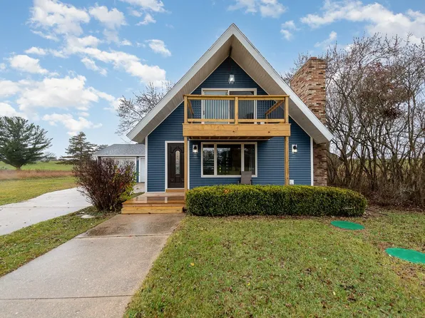 1050 Fairway Dr, Weidman, MI 48893