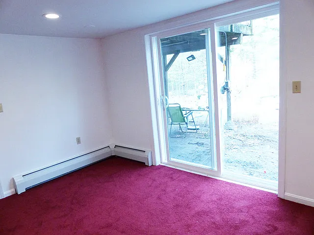 Eat in corner of living room/kitchen