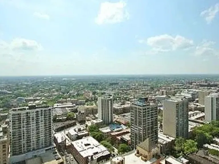 2626 N Lakeview Ave #3606 — Photo 16