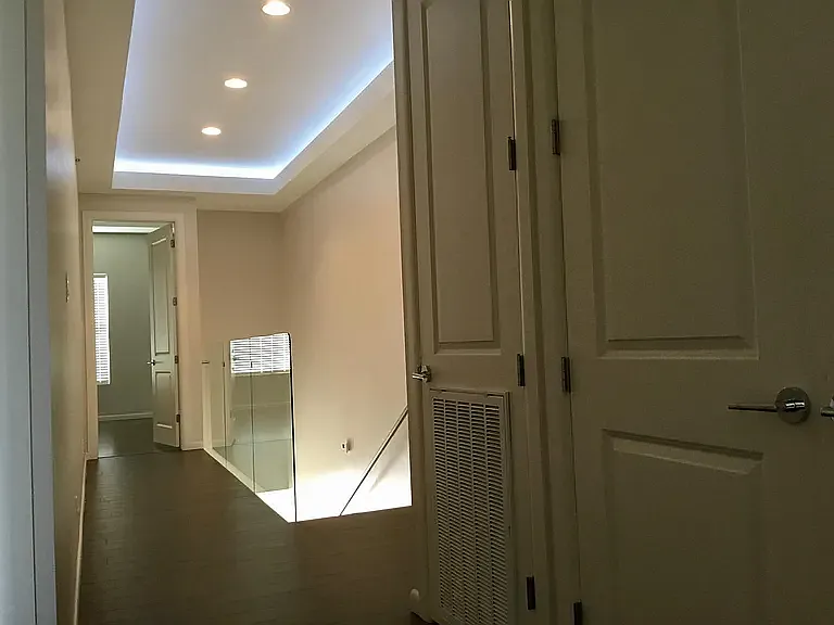 3010 S L Ln #3 — Photo 6
