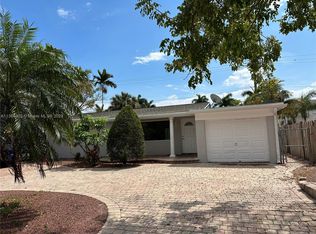 804 NE 2nd St, Hallandale, FL 33009