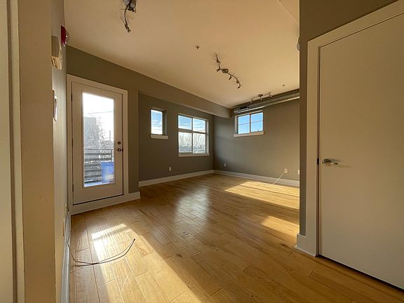 5th image of 1605 E Montgomery Ave #B