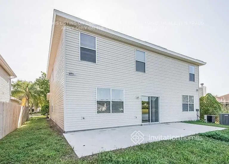 1656 Hawkins Cove Dr E — Photo 22