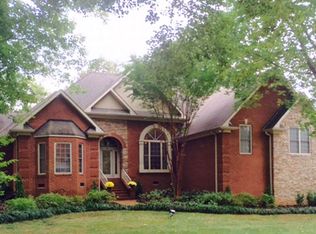 316 Spring Valley Dr, Cottontown, TN 37048