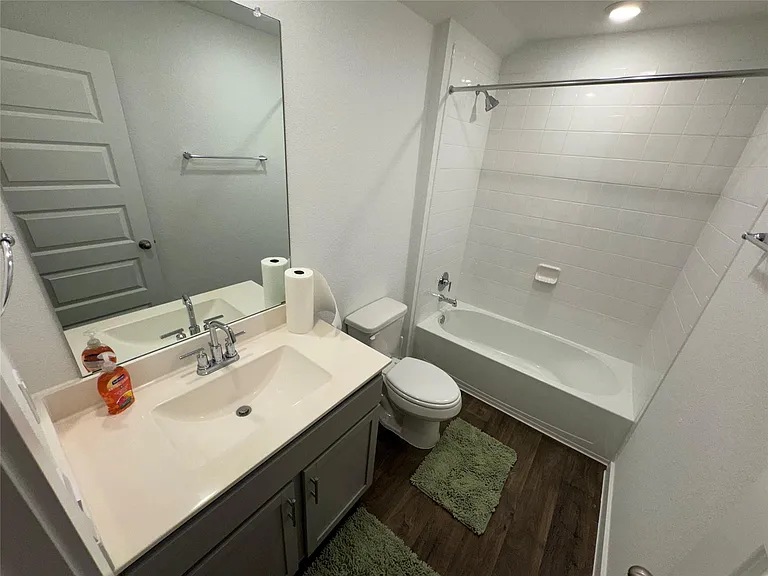 204 James River Dr — Photo 26
