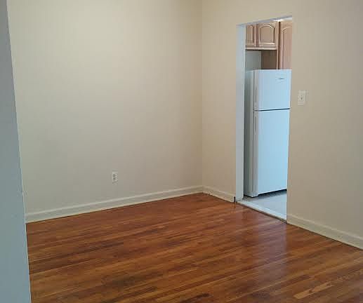 5th image of 60 E 17th St APT 4B