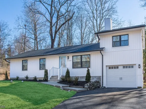 950 E Walnut Dr, Stillwater Twp., NJ 07860
