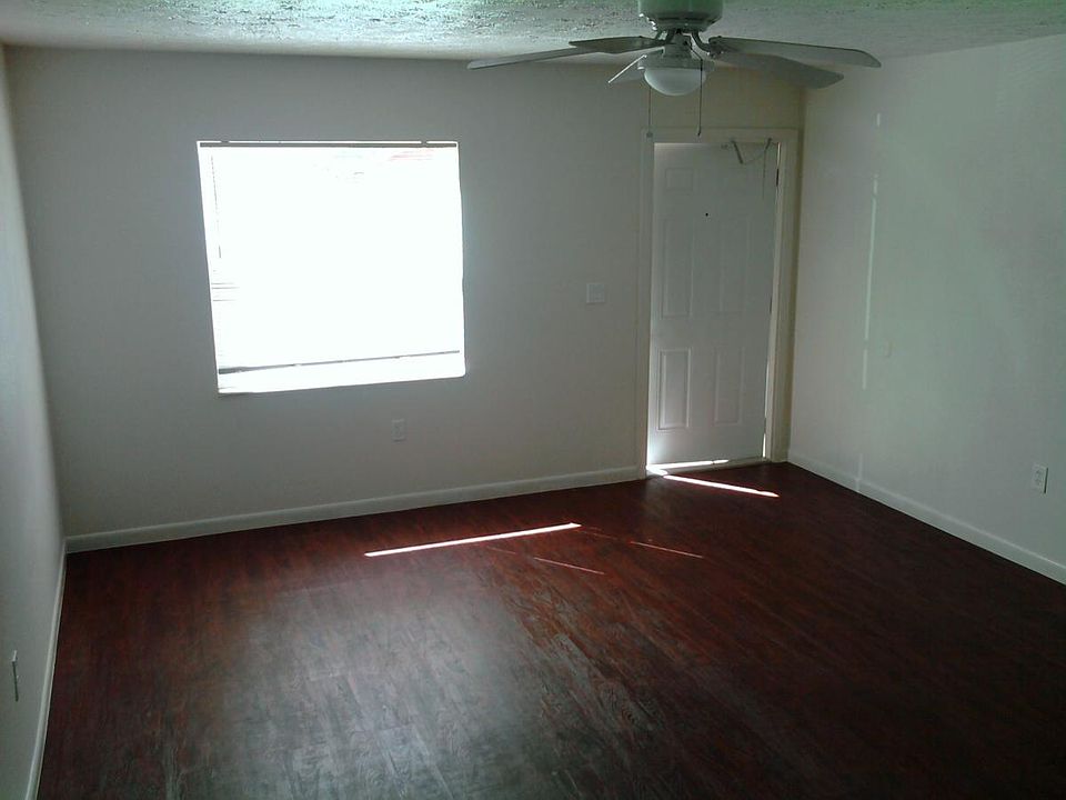 1st image of 4608 E Citrus Cir APT A