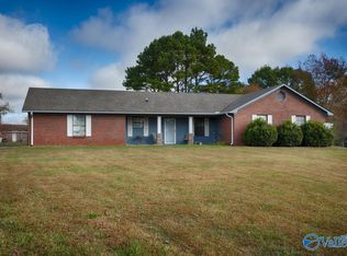 197 Silverwood Ln, Hazel Green, AL 35750