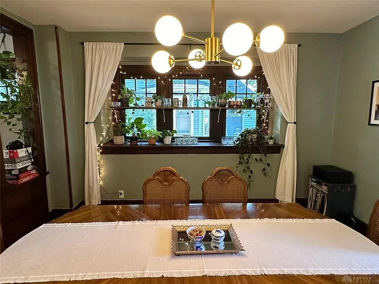 2319 S Dixie Dr — Photo 11