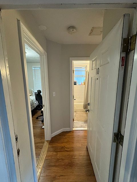 1st image of 224 Hanover St APT 10