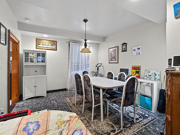 5th image of 323 Nairn Ave
