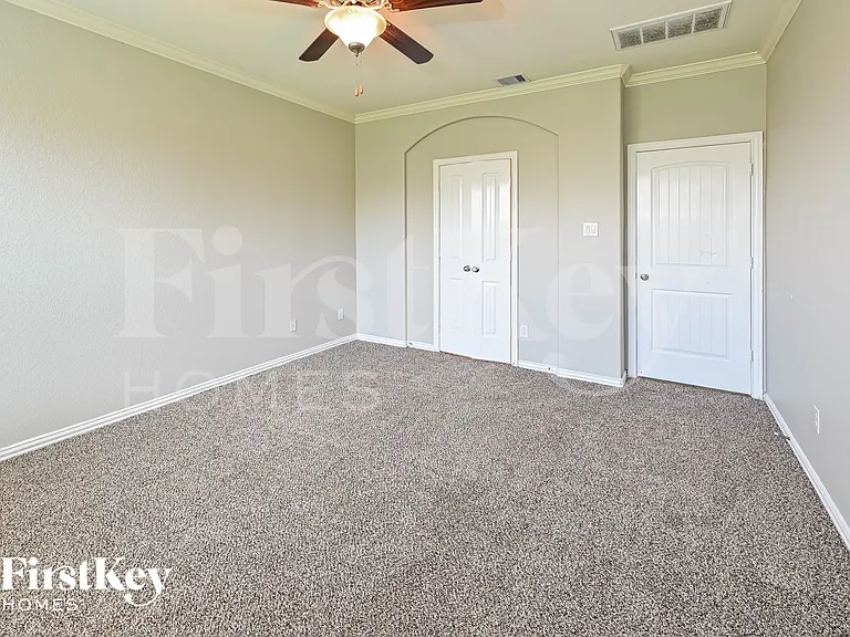 4306 Apple Ln — Photo 8