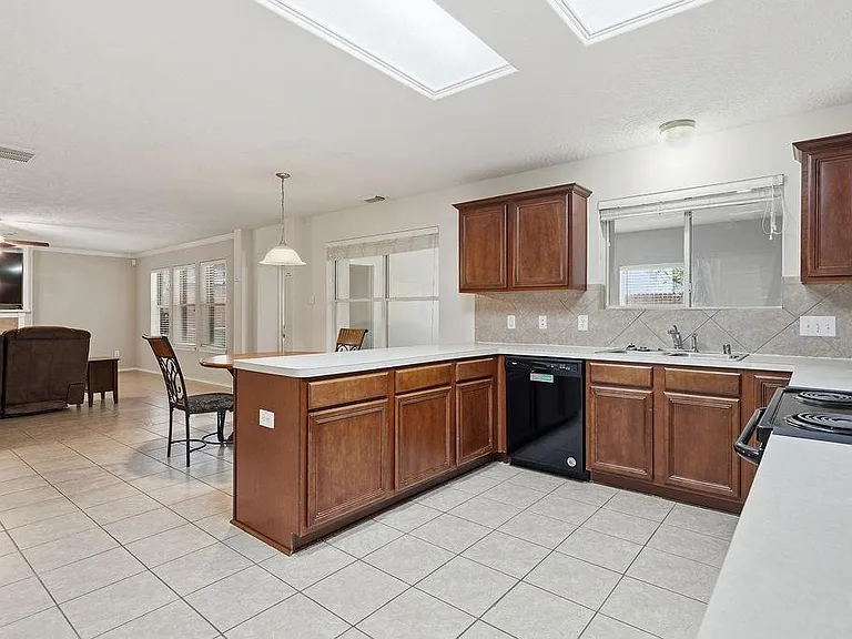 13407 Barton Meadow Ln — Photo 12