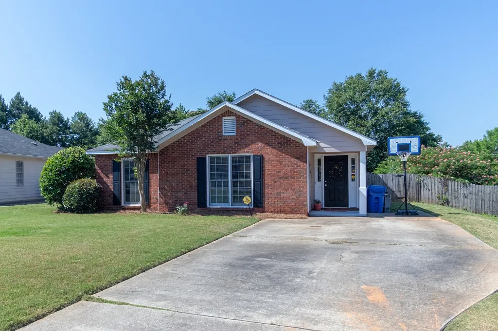 3750 Cardinal Landing Dr photo 1