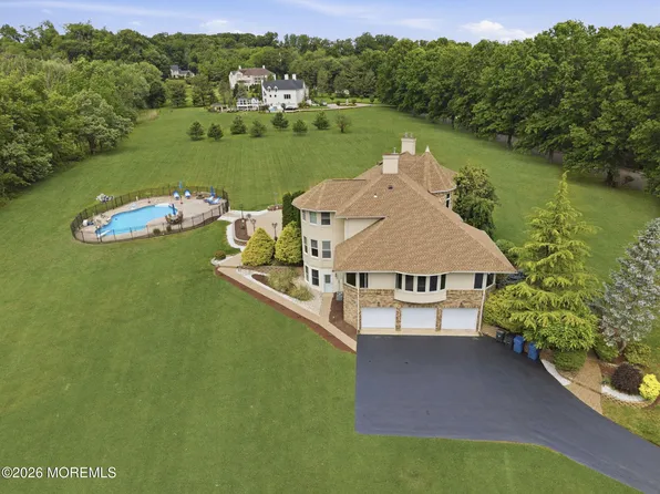 440 Fawns Run, Morganville, NJ 07751