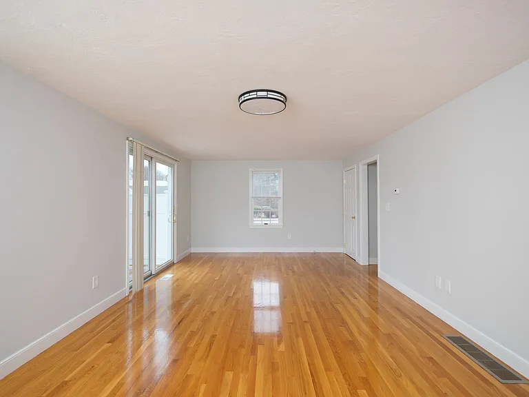14 Eugene Way #1 — Photo 6