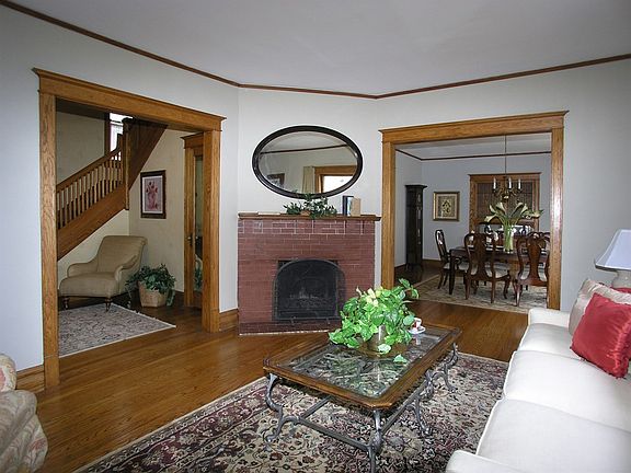 5th image of 23 Pine Ave