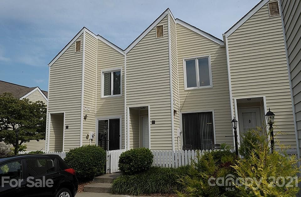 1st image of 206 Wildwood Dr #203