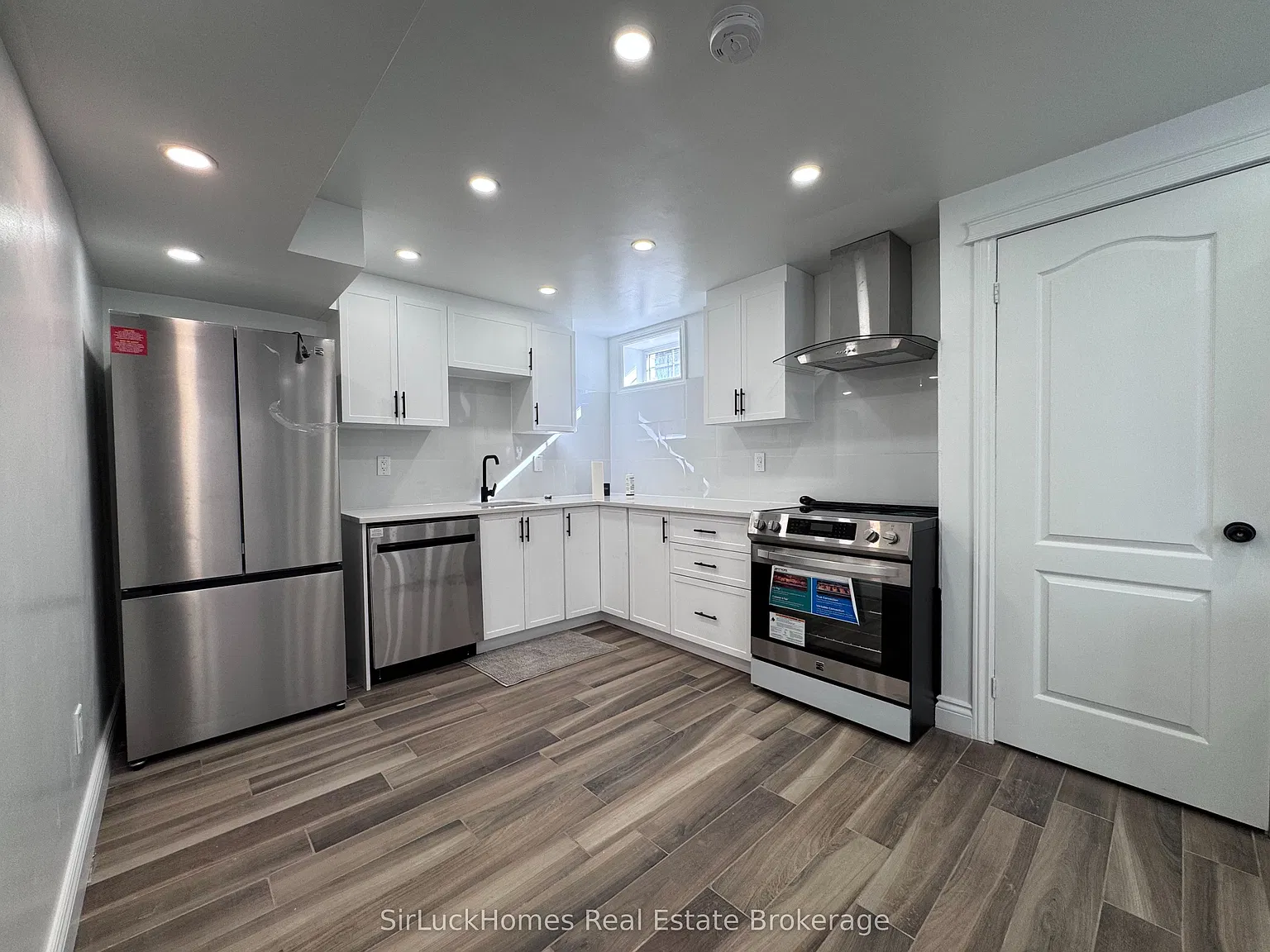 2 bed, $2,200 — Photo 4