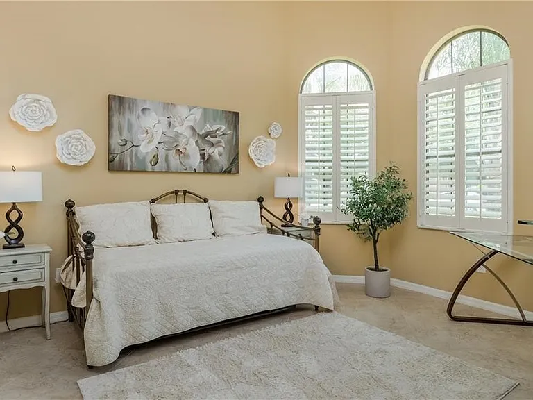 8309 Adelio Ln — Photo 9