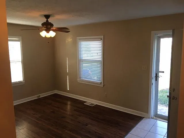 Living Room(hardwood)