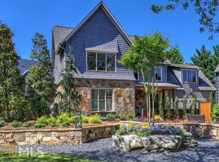 2560 Middle Coray Cir, Marietta, GA