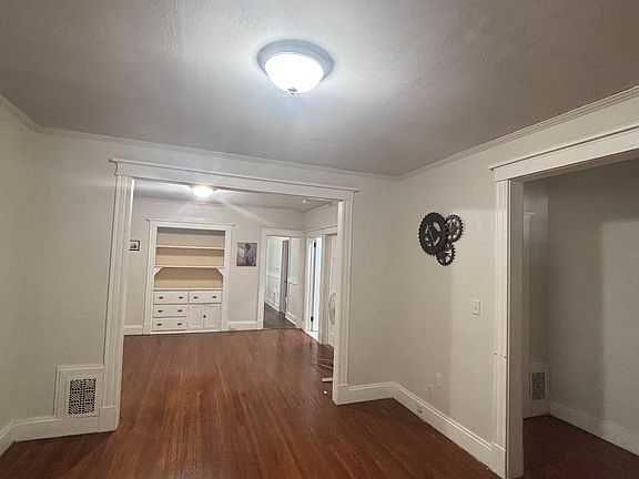 2nd image of 143 Brown St #143
