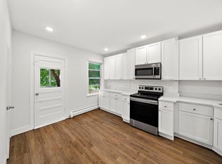 21 White St #1, Boston, MA 02128