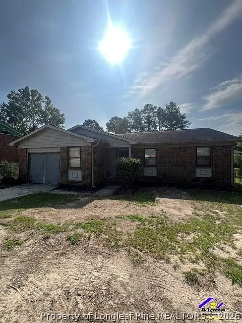 3 bed, 2.0 bath, 1876 sqft, $1,690 — Photo 1