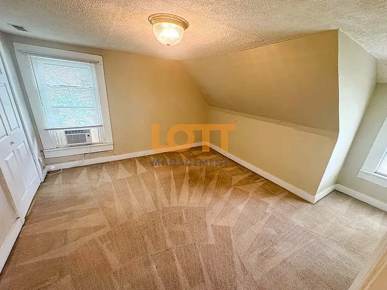 105 Arrington Ave — Photo 15