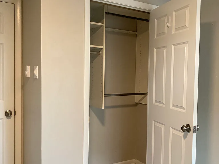 500 Parkview Rd #2 — Photo 8