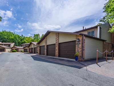 2442 Mendelssohn Ln N #430, Minneapolis, MN, 55427
