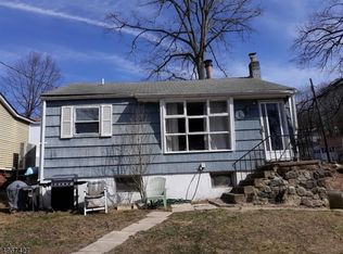 17 Walton Rd, Hopatcong, NJ 07843