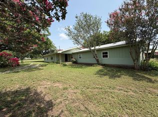 2214 County Road 253, Weimar, TX 78962