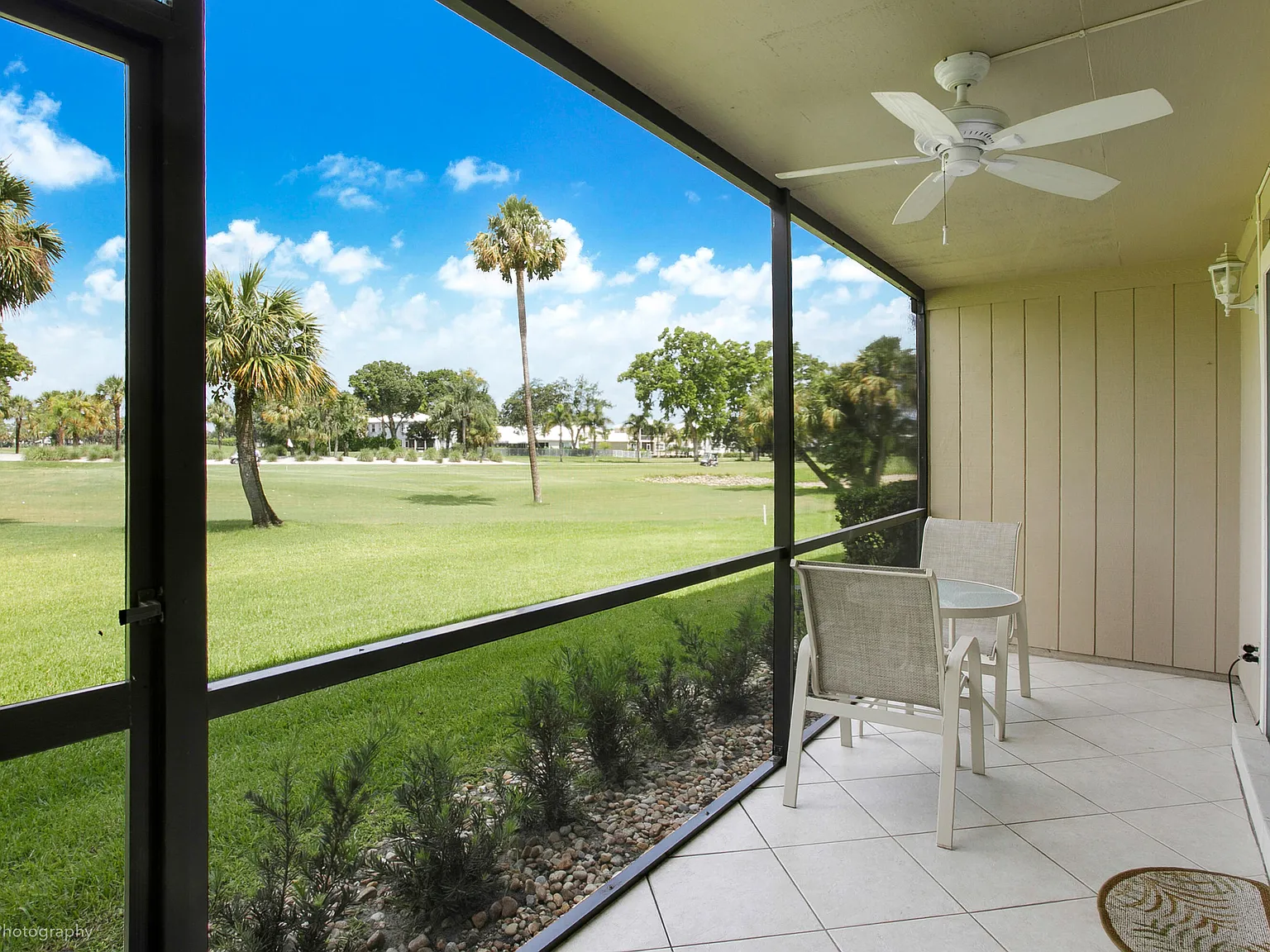 2 bed, 2.0 bath, 1240 sqft, $5,000 — Photo 4