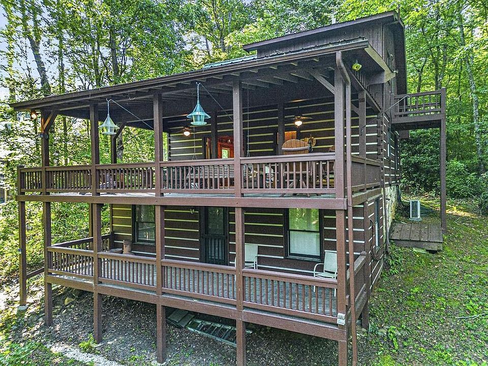 1st image of 245 Sunrise Valley Rd