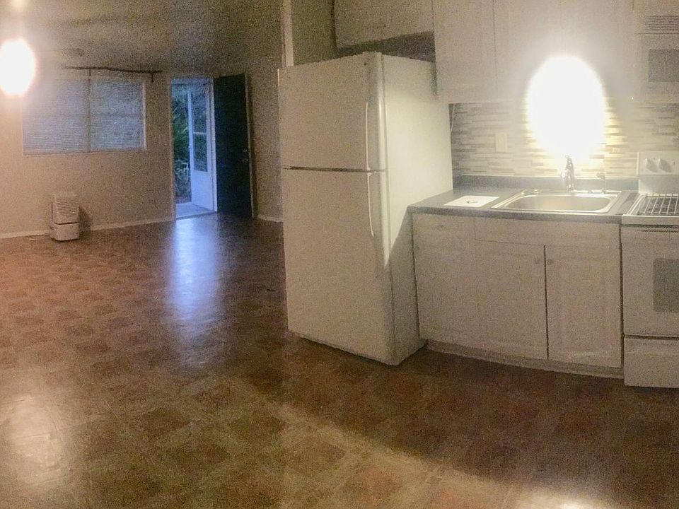 2nd image of 5339 Lemon Ave