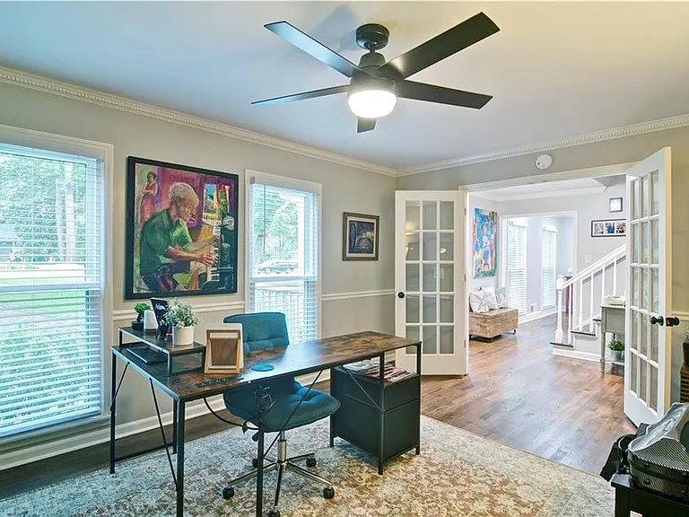 220 Indian Hills Ct — Photo 9