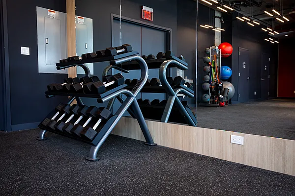 Rented by Nooklyn NYC LLC | media 43