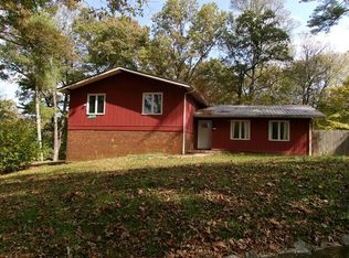 95 Griffin Dr, Robbinsville, NC 28771