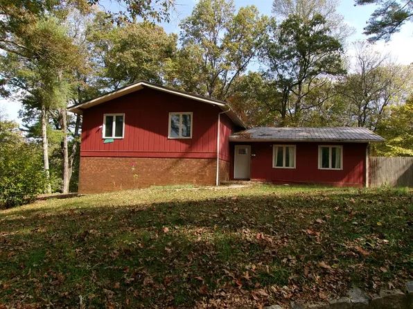 95 Griffin Dr, Robbinsville, NC 28771