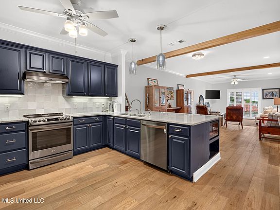 4th image of 1453 E Beach Blvd APT 210