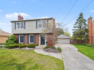 1915 Plymouth Ter SE, Grand Rapids, MI 49506