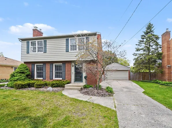 1915 Plymouth Ter SE, Grand Rapids, MI 49506